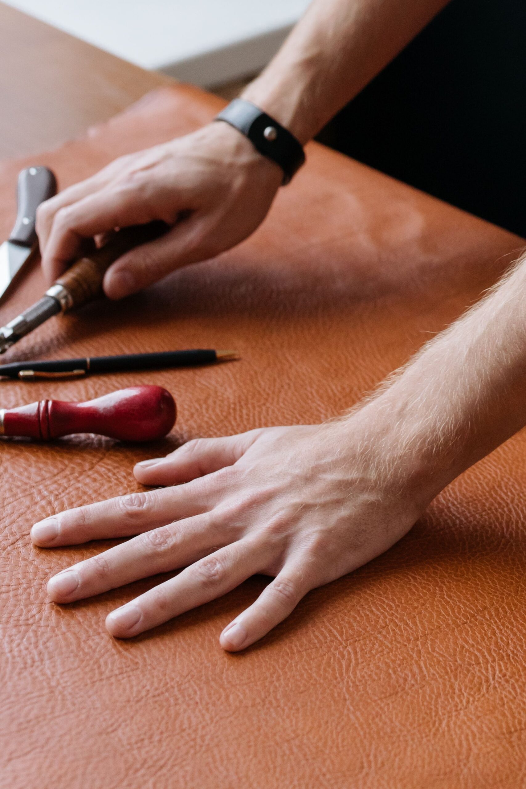 Premium Leather Marbling Workshop – Custom Cardholder